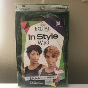 EQUAL INSTYLE HUMAN BLEND WIG EMMA